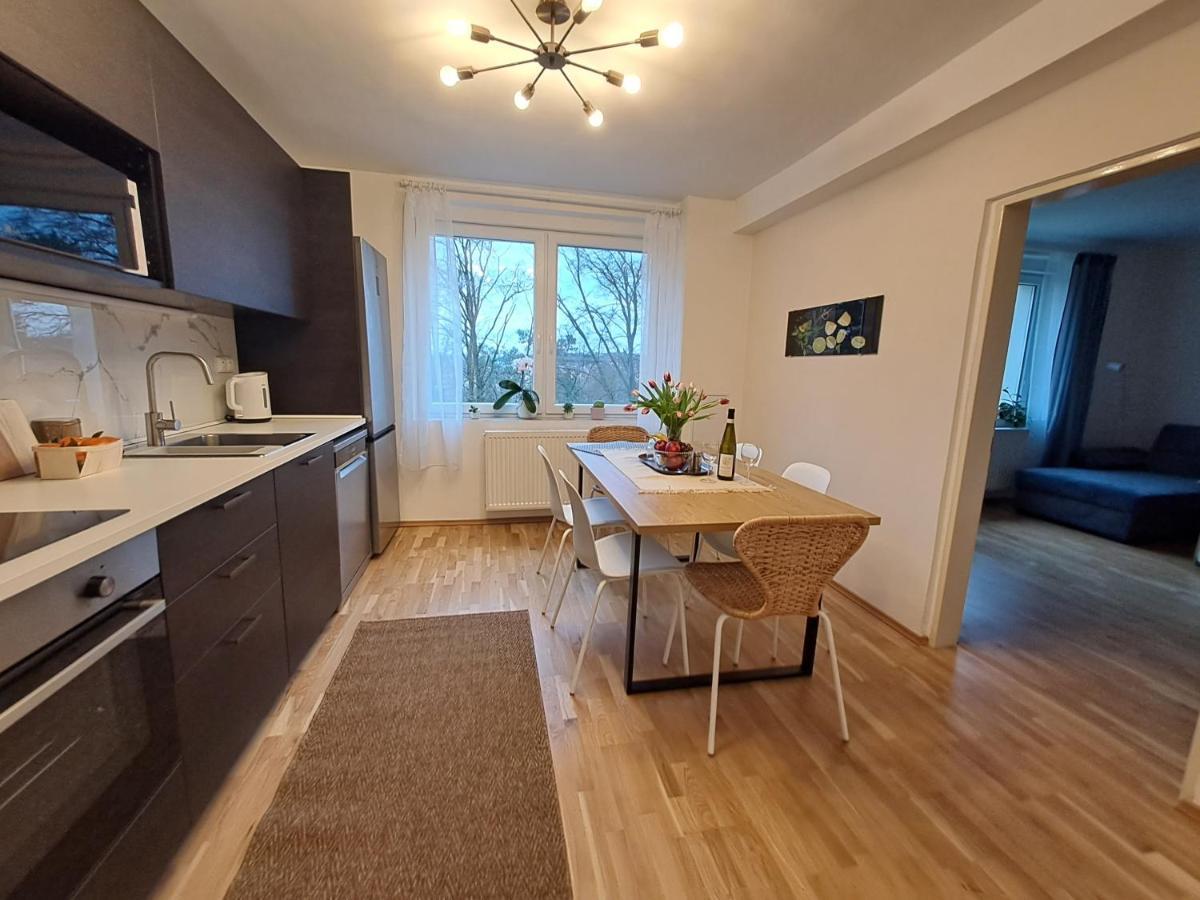 Apartmanovy Dum Se Zahradou V Klidne Casti Prahy Прага Екстериор снимка